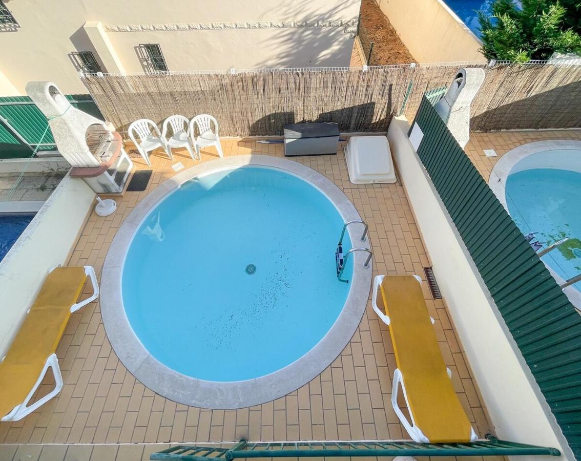 Вілла Moradia T3 Aguia Marina, Com Piscina E Bbq Албуфейра Екстер'єр фото